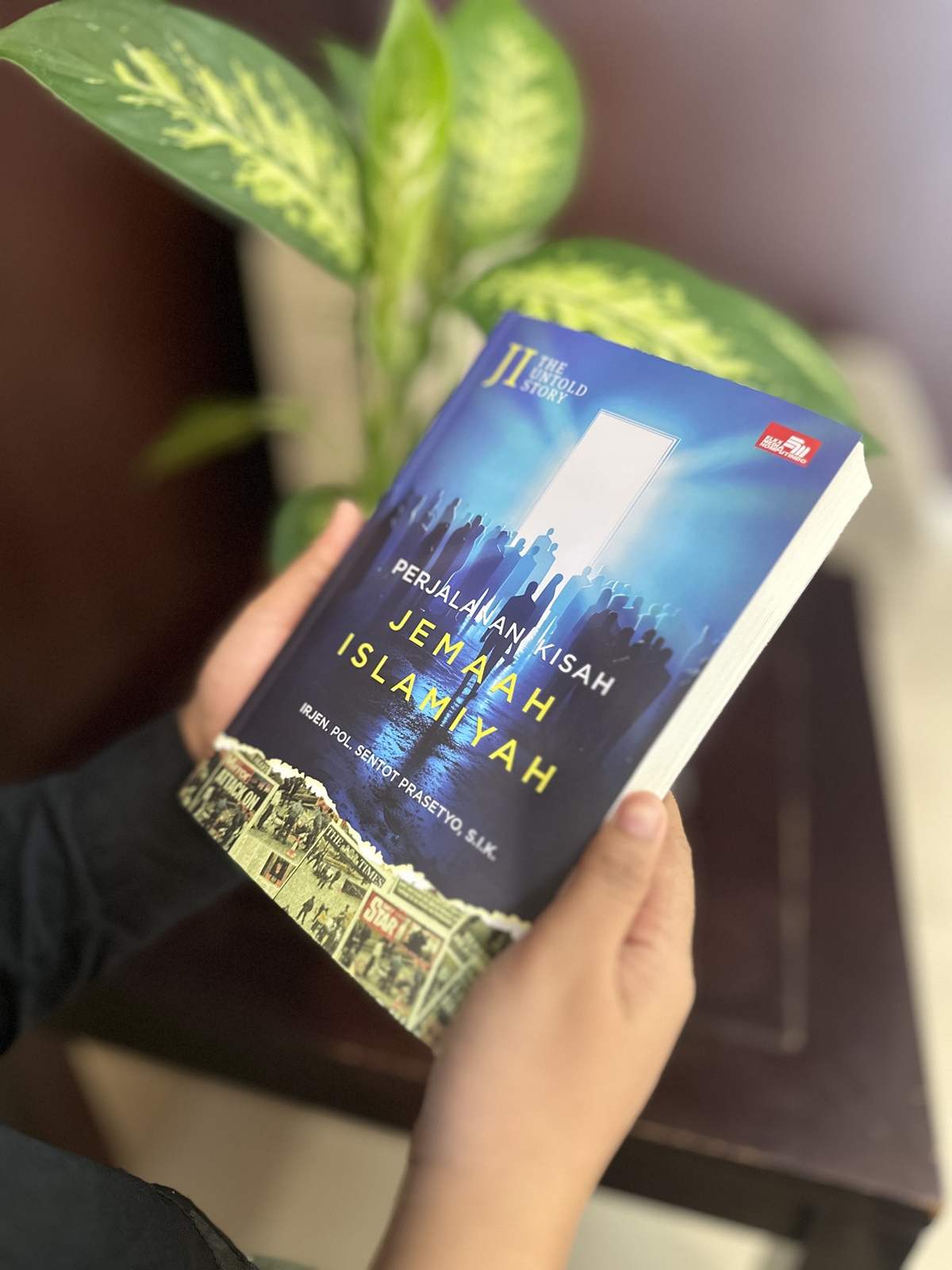 Buku JI The Untold Story: Perjalanan Kisah Jemaah Islamiyah