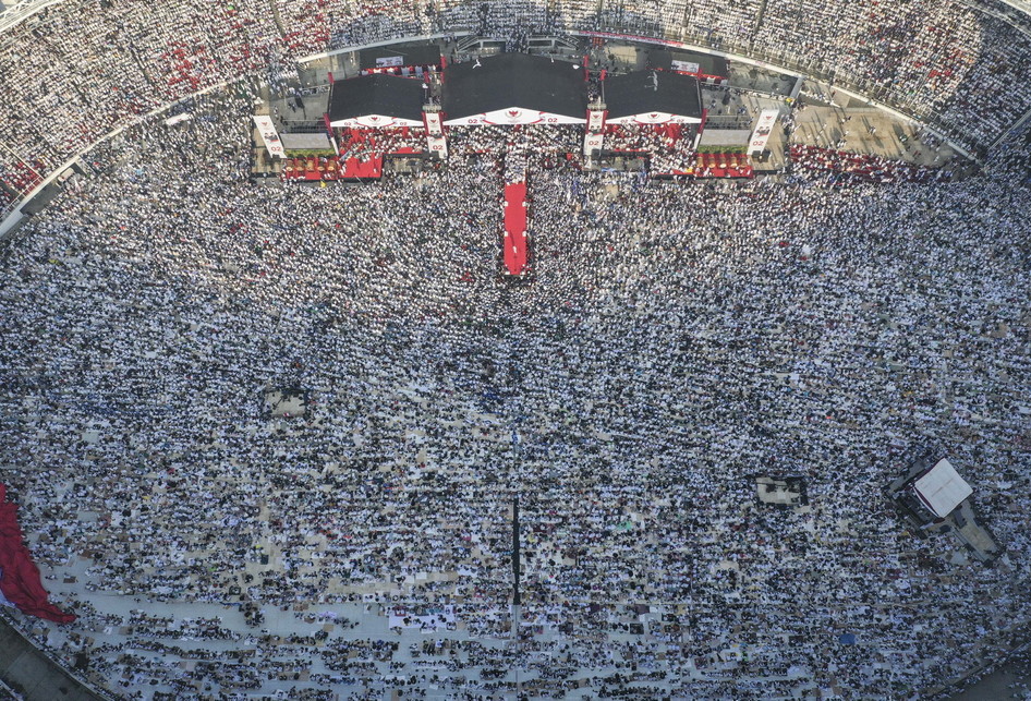 Kampanye Akbar Pendukung Prabowo Sandi Memenuhi Stadion Gelora Bung Karno