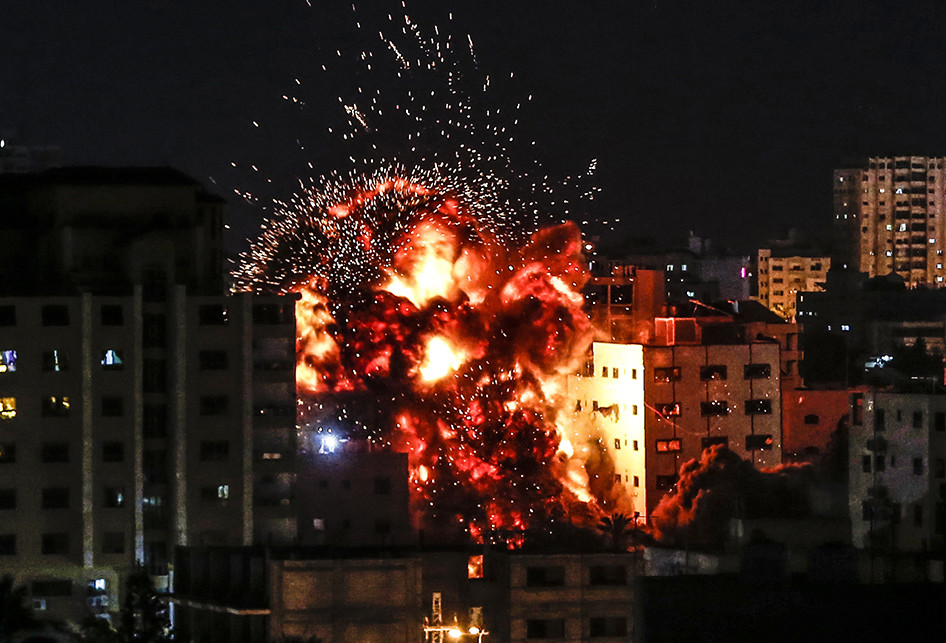 Menurut IDF, serangan tentara Israel dilakukan sebagai respons atas peluncuran roket milik kelompok militan Palestina