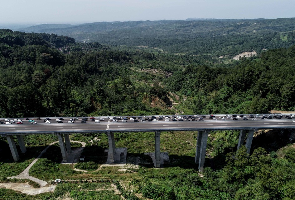 Kendaraan pemudik Tol Bawen-Salatiga Semarang