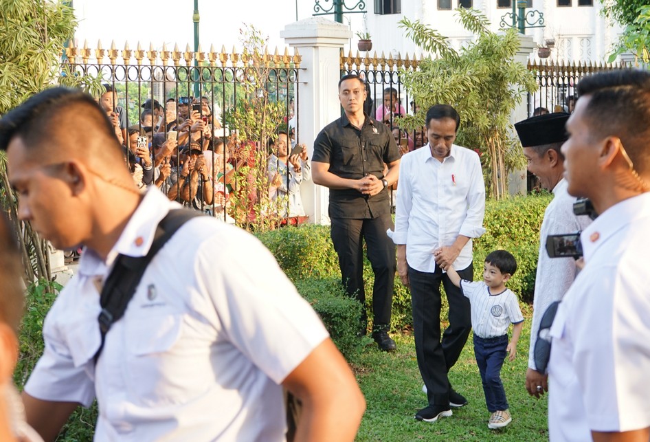 Jan Ethes dan Presiden Jokowi