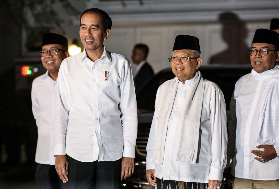 Jokowi-Ma'ruf Tunggu Putusan Sidang MK Di Bandara Halim Perdanakusuma