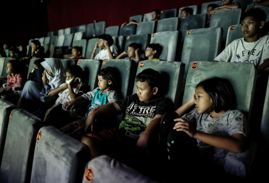 Bioskop Rakyat di Pasar Teluk Gong Jakarta Utara