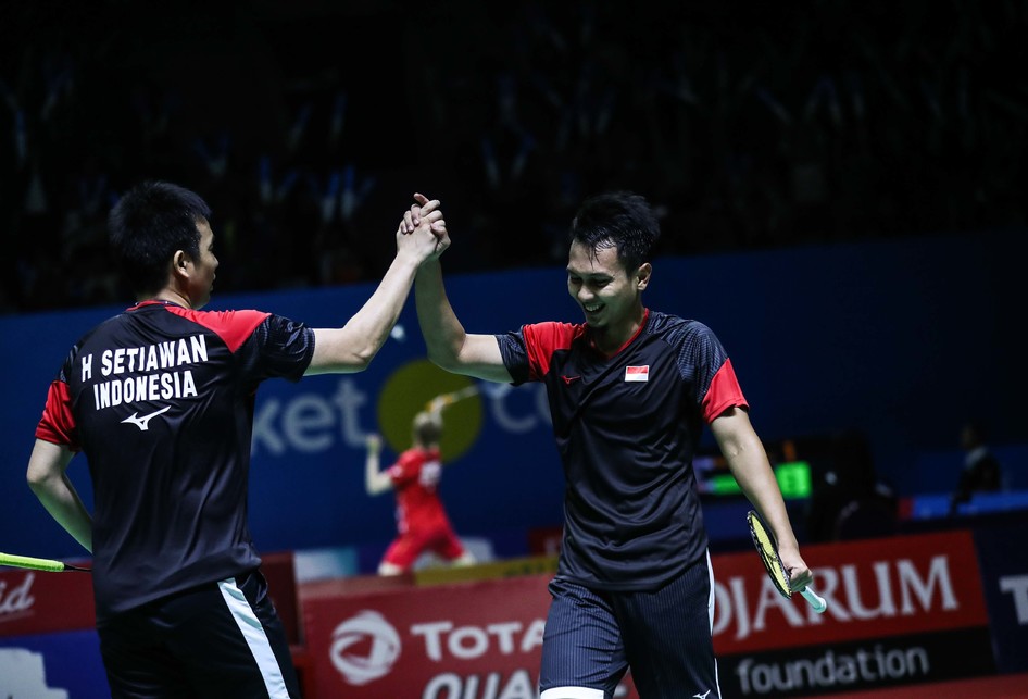 Pasangan ganda putra Indonesia, Mohammad Ahsan/Hendra Setiawan saat melawan ganda putra Inggris, Marcus Ellis/Chris Langridge dalam babak kedua Blibli Indonesia Open 2019 di Istora Senayan, kompleks GBK, Jakarta, Rabu (17/7/2019).