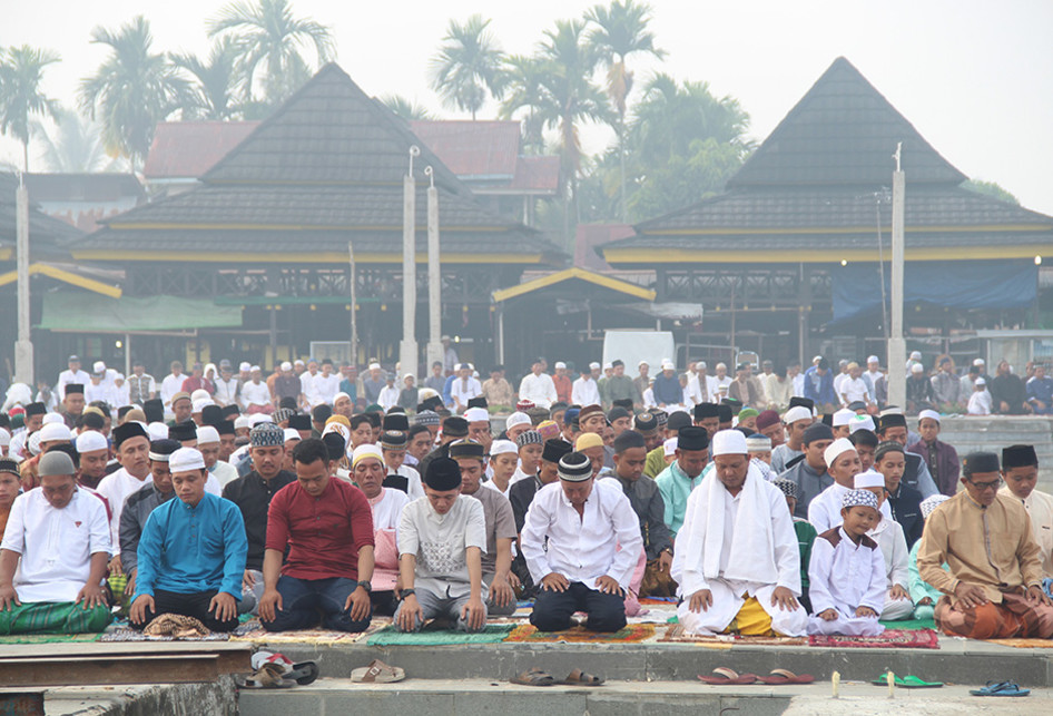 SALAT IDUL ADHA DISELIMUTI ASAP