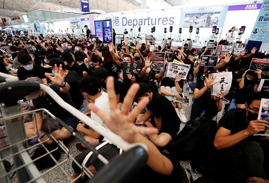 Demo Besar-besaran Tolak RUU Ekstradisi di Hong Kong