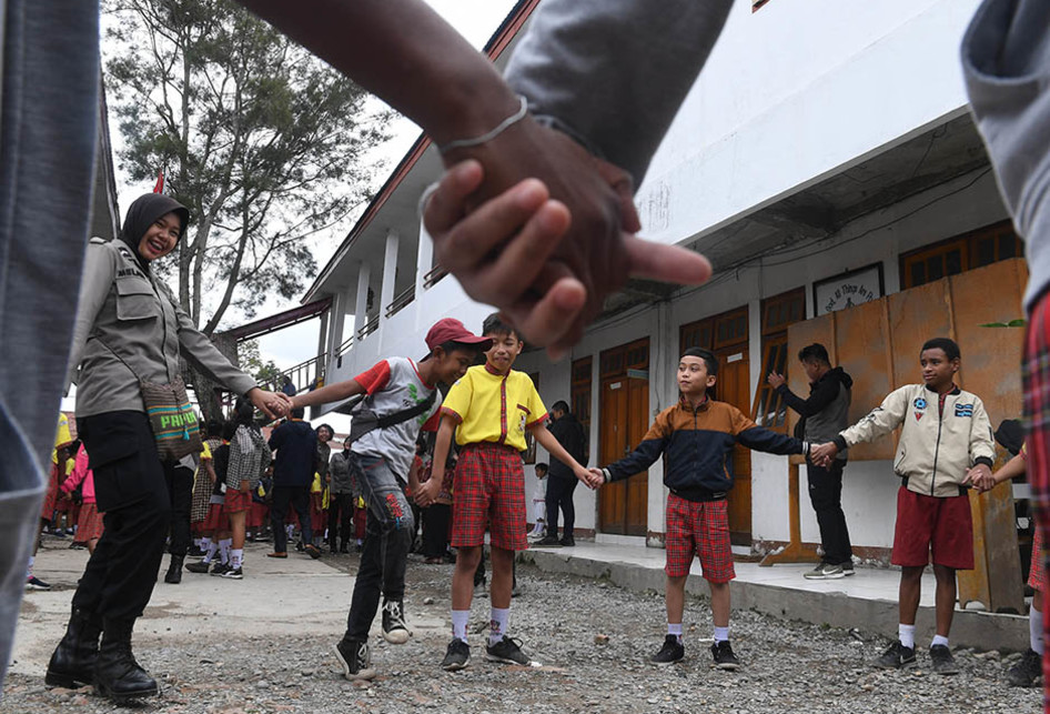 PEMULIHAN TRAUMA PADA PELAJAR DI WAMENA