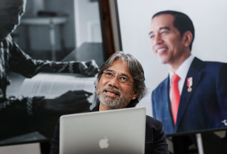  Darwis  Triadi  Sang Fotografer di Balik Foto Resmi Jokowi 