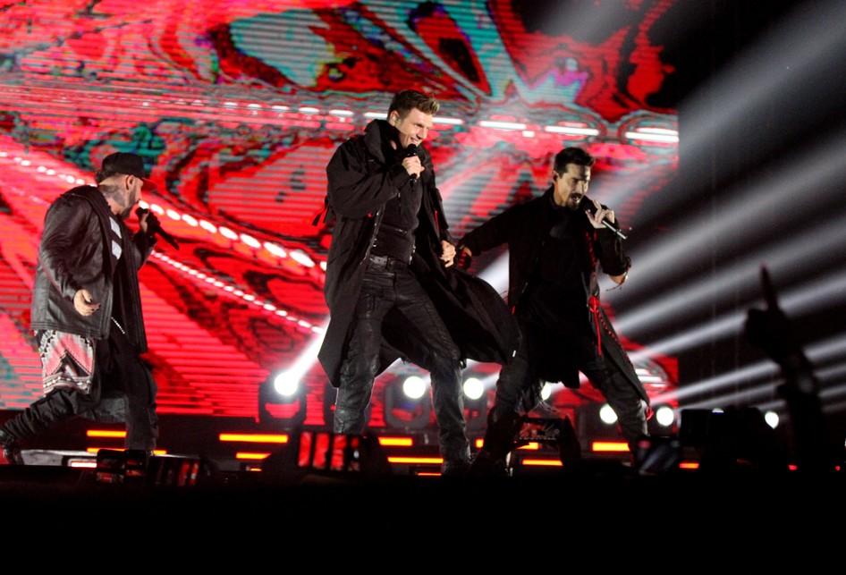 Aksi Backstreet Boys Dalam Konser ''Backstreet Boys DNA World Tour''