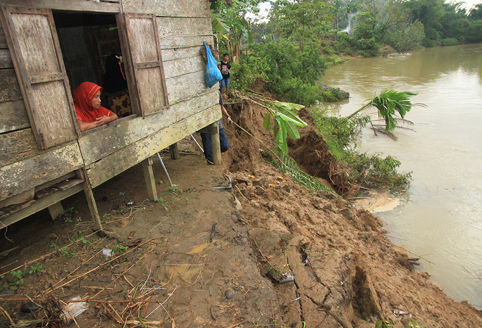 DAMPAK BANJIR DI ACEH BARAT