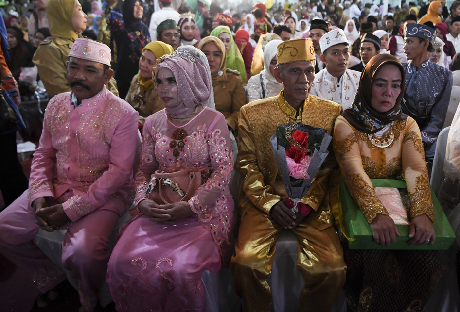 NIKAH MASSAL MALAM PERGANTIAN TAHUN