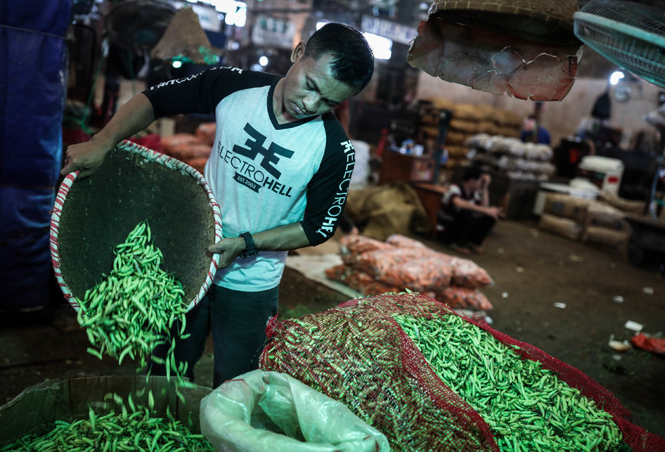 pedagang cabai di Pasar Induk Kramat Jati