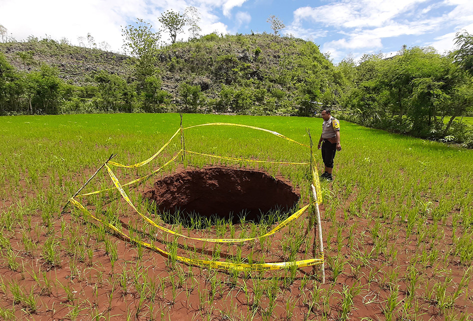 Fenomena Sinkhole di Gunungkidul