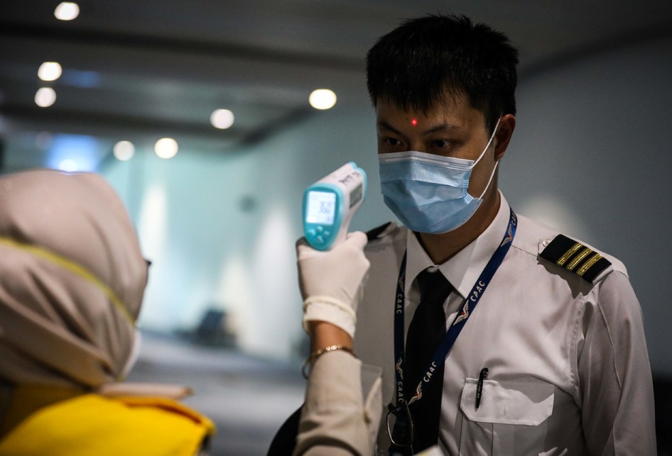 Antisipasi Penyebaran Virus Corona di Terminal 3 Bandara Soekarn