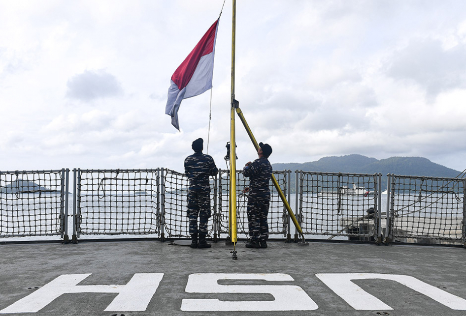 MENJAGA KEDAULATAN DI LAUT NATUNA UTARA 