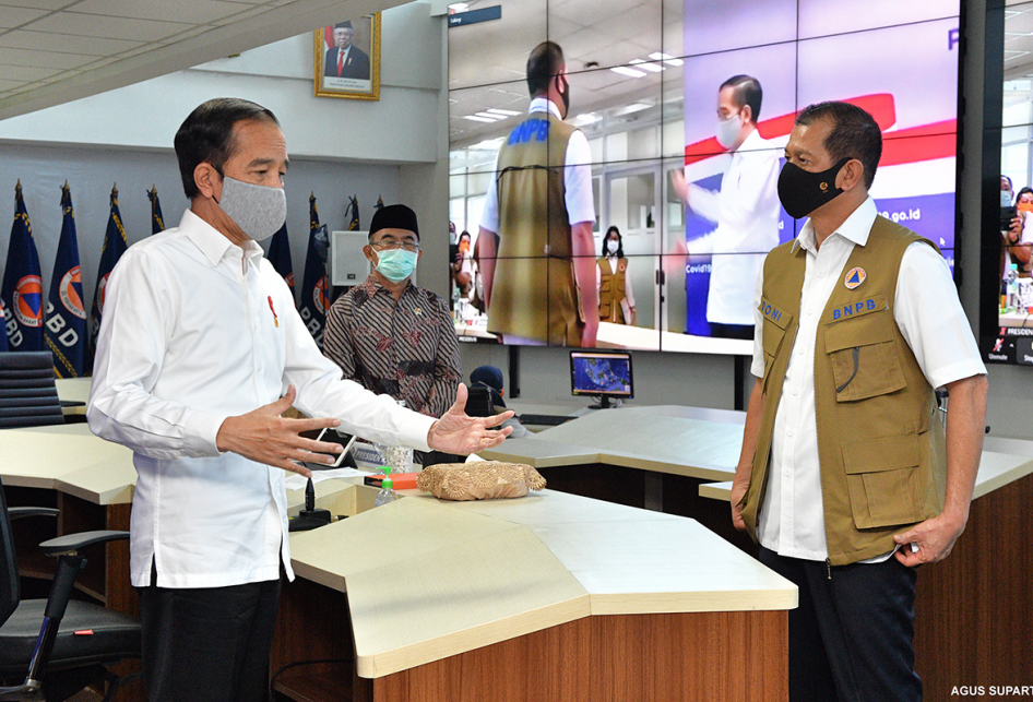 Jokowi Kunjungi Kantor Gugus Tugas Penanganan Covid-19