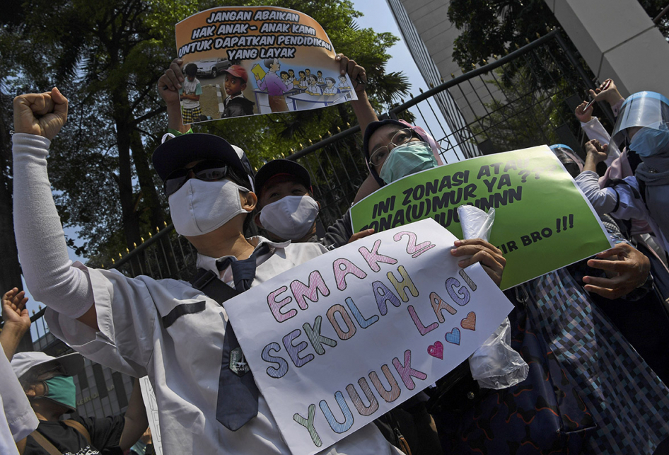 Protes Ppdb Jakarta Para Orangtua Demo Di Gedung Kemendikbud