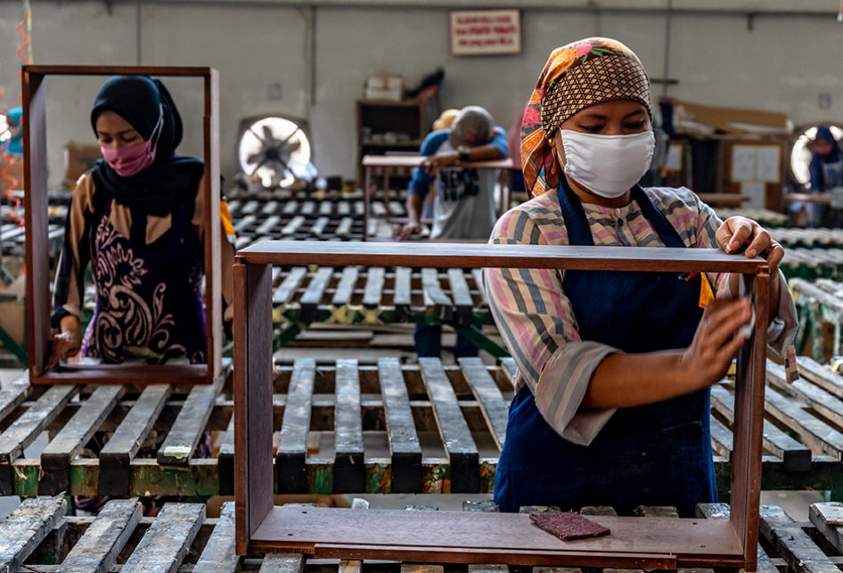 TETAP BERTAHAN DAN BERPRODUKSI DI TENGAH PANDEMI
