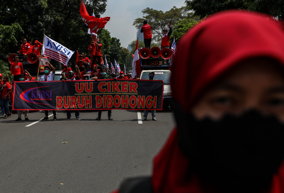 Demo Konfederasi Serikat Buruh Seluruh Indonesia (KSBSI) 