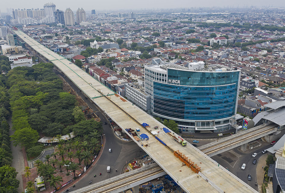 PEMBANGUNAN TOL LAYANG KELAPA GADING-PULOGEBANG