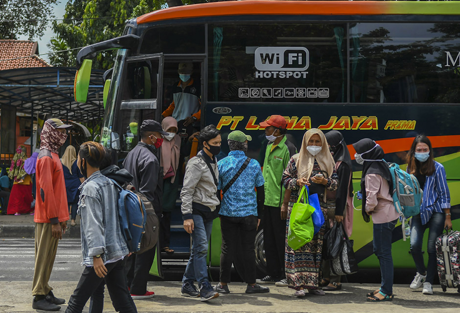 ARUS BALIK DI TERMINAL KAMPUNG RAMBUTAN