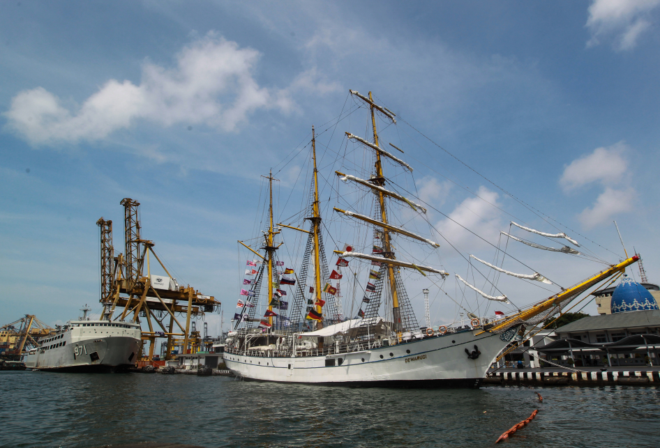 KRI Dewaruci