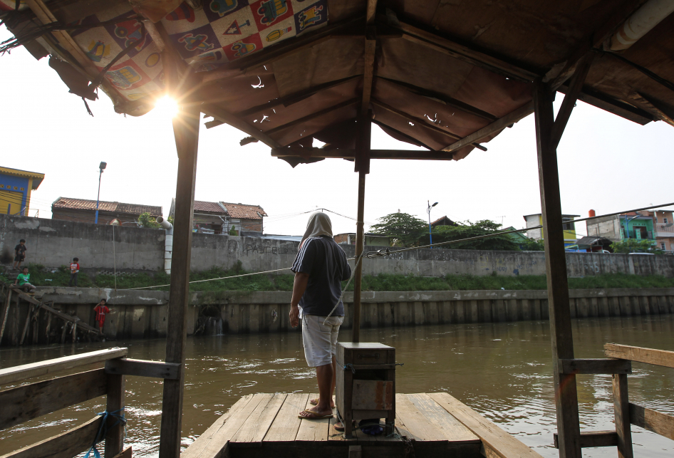 Jasa Penyeberangan Perahu Eretan Sepi Saat Pandemi