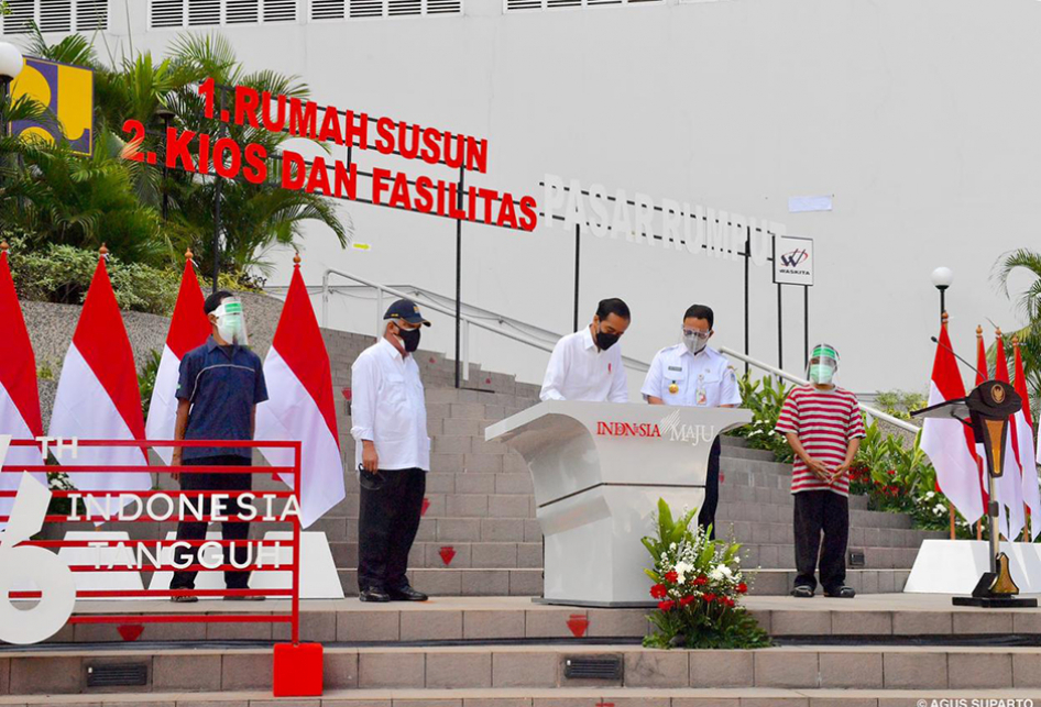 Jokowi Resmikan Rusun Pasar Rumput