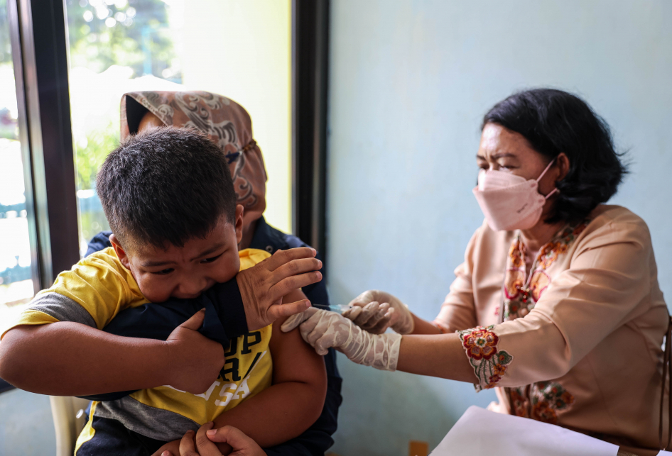 Vaksinasi Covid-19 DKI Jakarta di RPTRA Taman Mandala, Tebet Tim