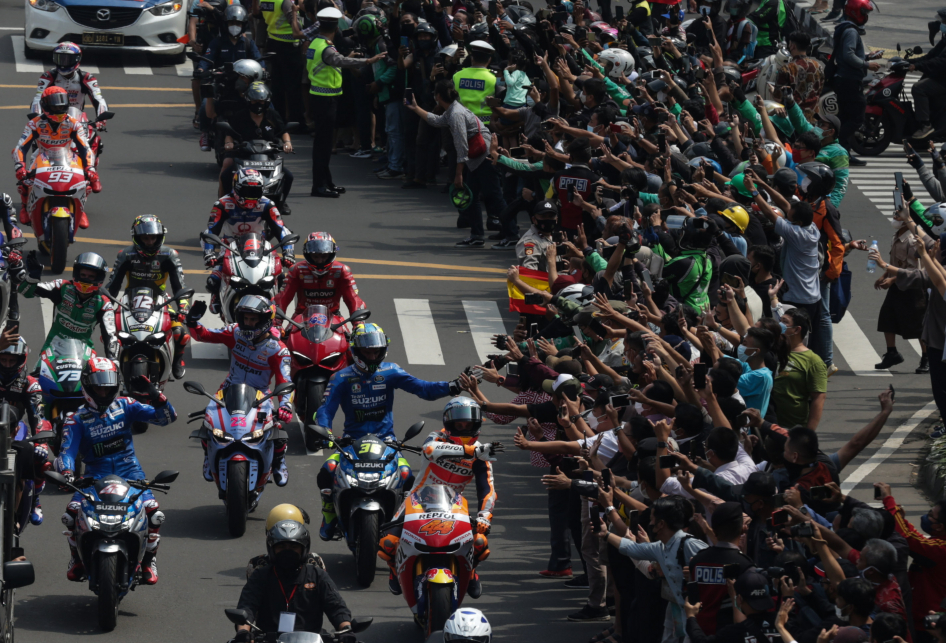 Parade Pebalap MotoGP