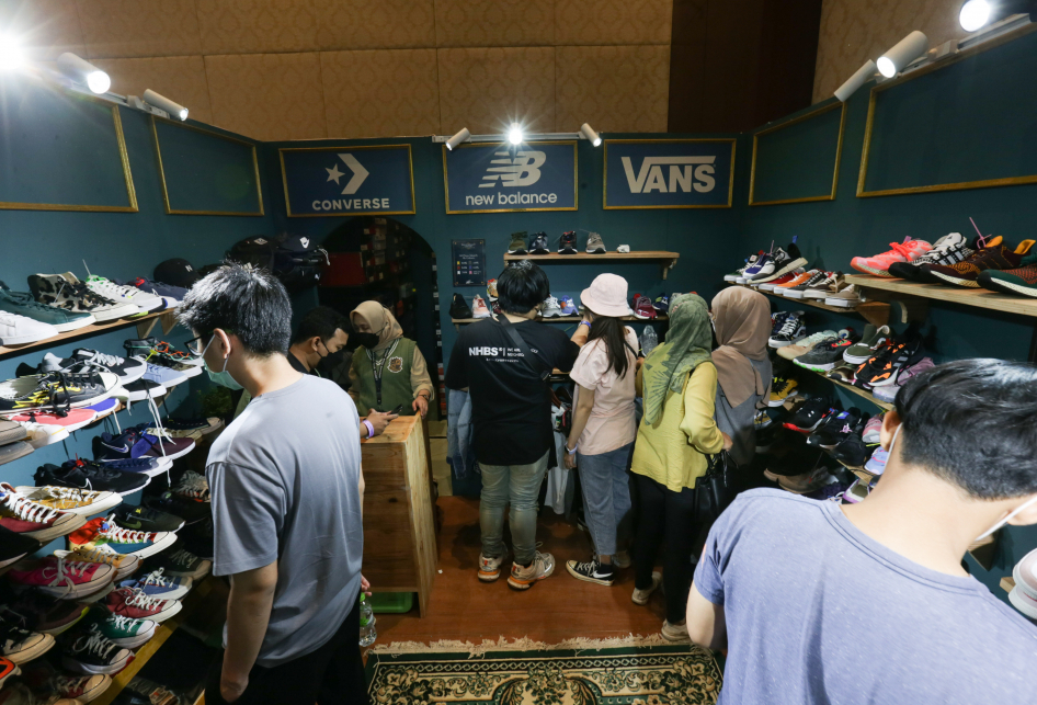 Converse store senayan clearance city