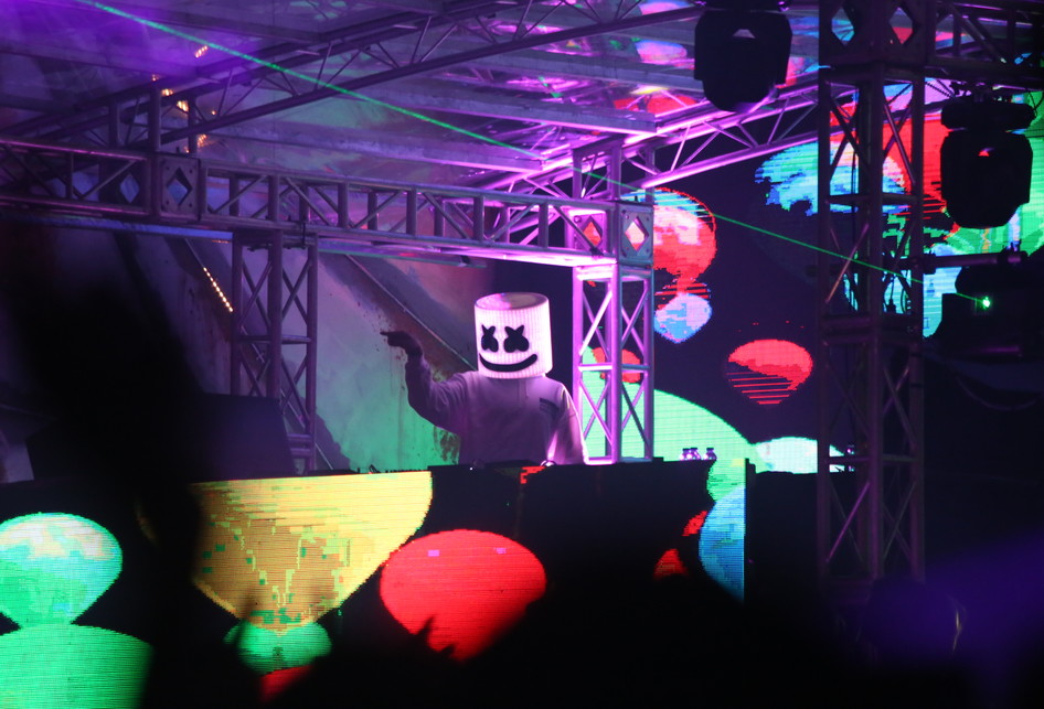 Aksi Marshmello di Djakarta Warehouse Project 2017 di JI Expo, Kemayoran, Jakarta