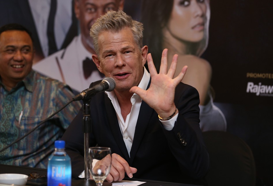 Konferensi Pers Konser David Foster di Suarabaya