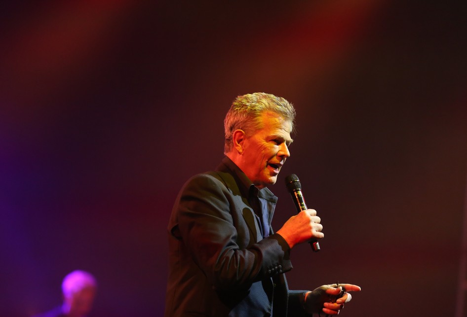 Konser David Foster di Suarabaya