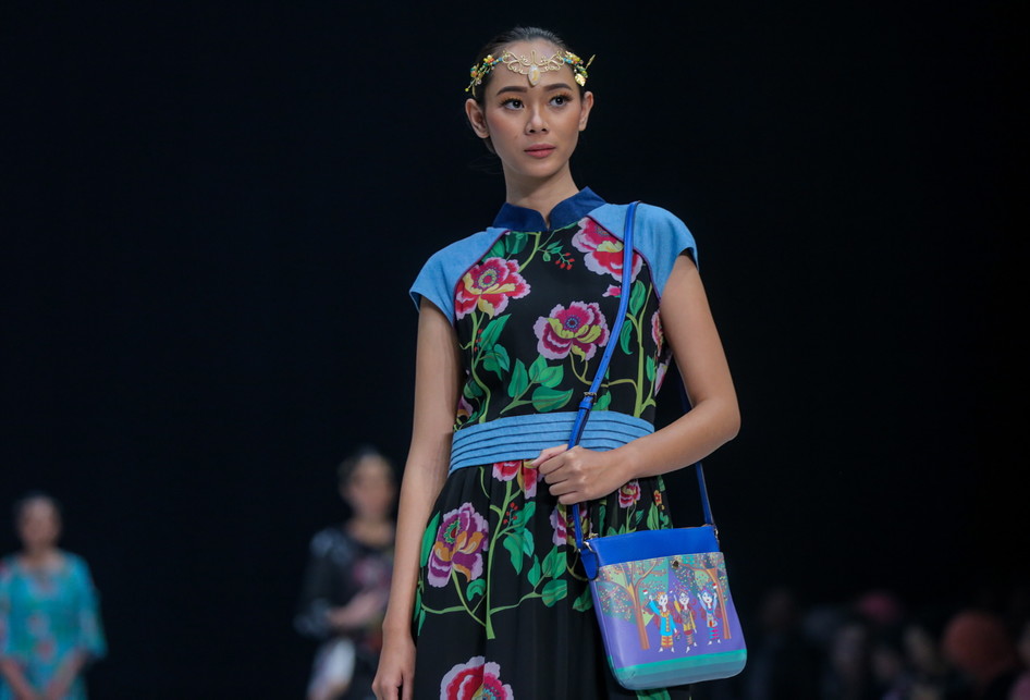 Yogiswari Prajanti Indonesia Fashion Week 2018