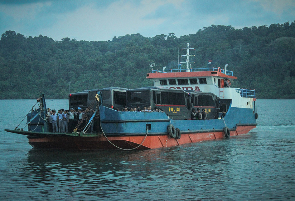 145 Narapidana Mako Brimob Kelapa Dua Dipindahkan ke Nusakambang