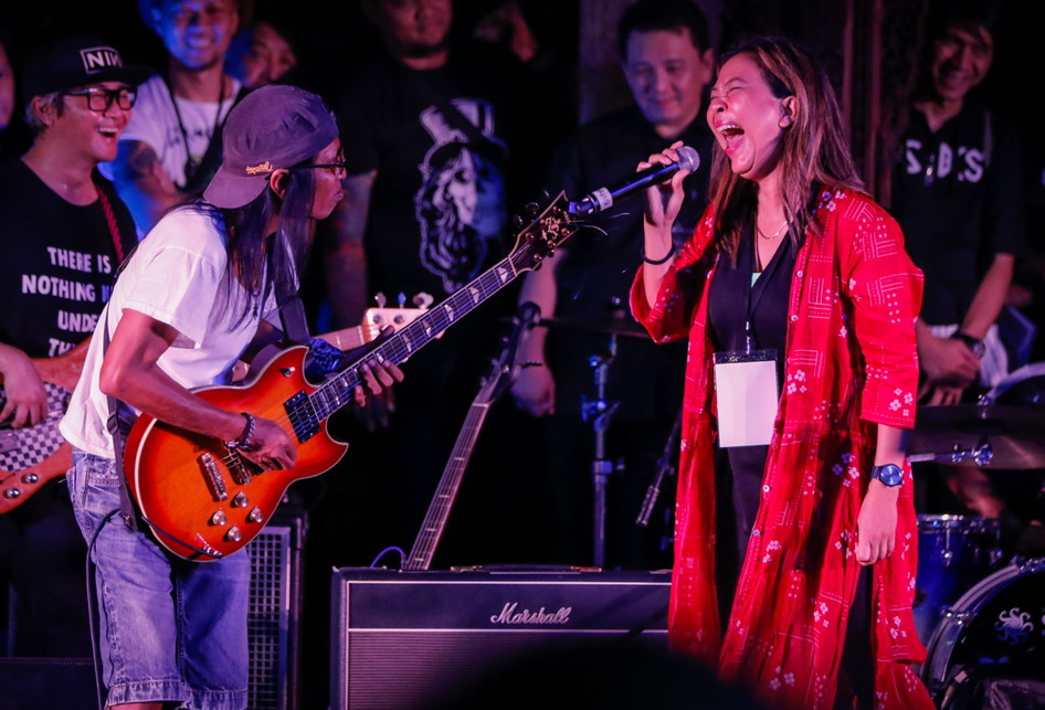 Konser Gitaris Indonesia Peduli Negeri