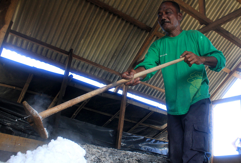 Produksi Garam Tradisional Aceh