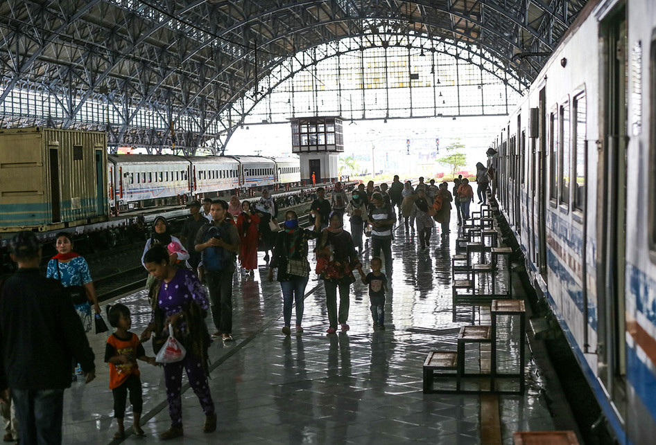 Stasiun Tanjung Priok Alami Lonjakan Penumpang Sejak Februari - Kompas.com